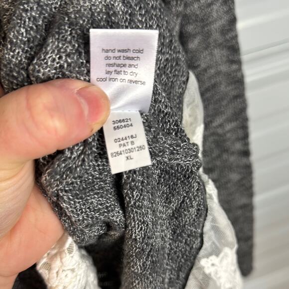 Apt. 9 Gray and White Crew Neck Sweater with Lace Hem - Picture 7 of 8